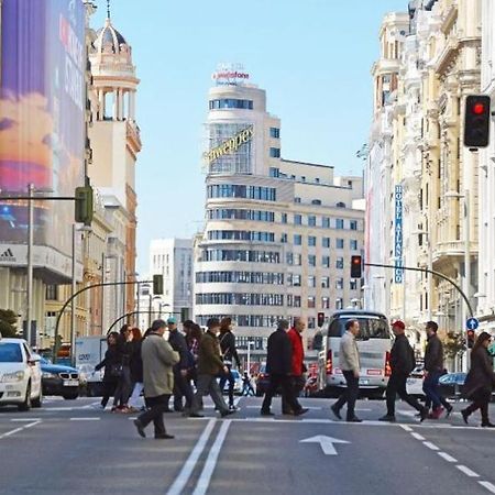 Punta Me Suites Next To Gran Via Madryt Zewnętrze zdjęcie