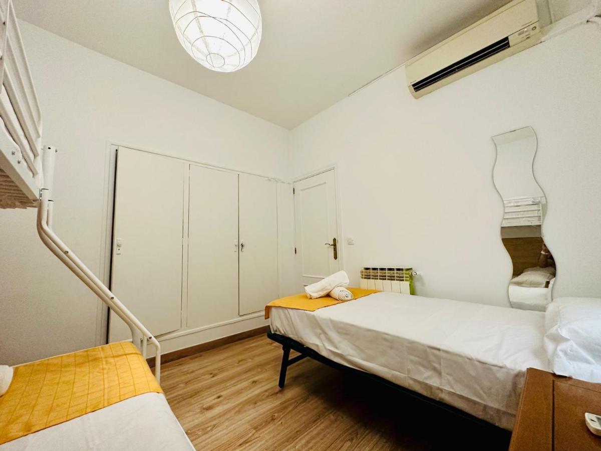 Punta Me Suites Next To Gran Via Madryt Zewnętrze zdjęcie
